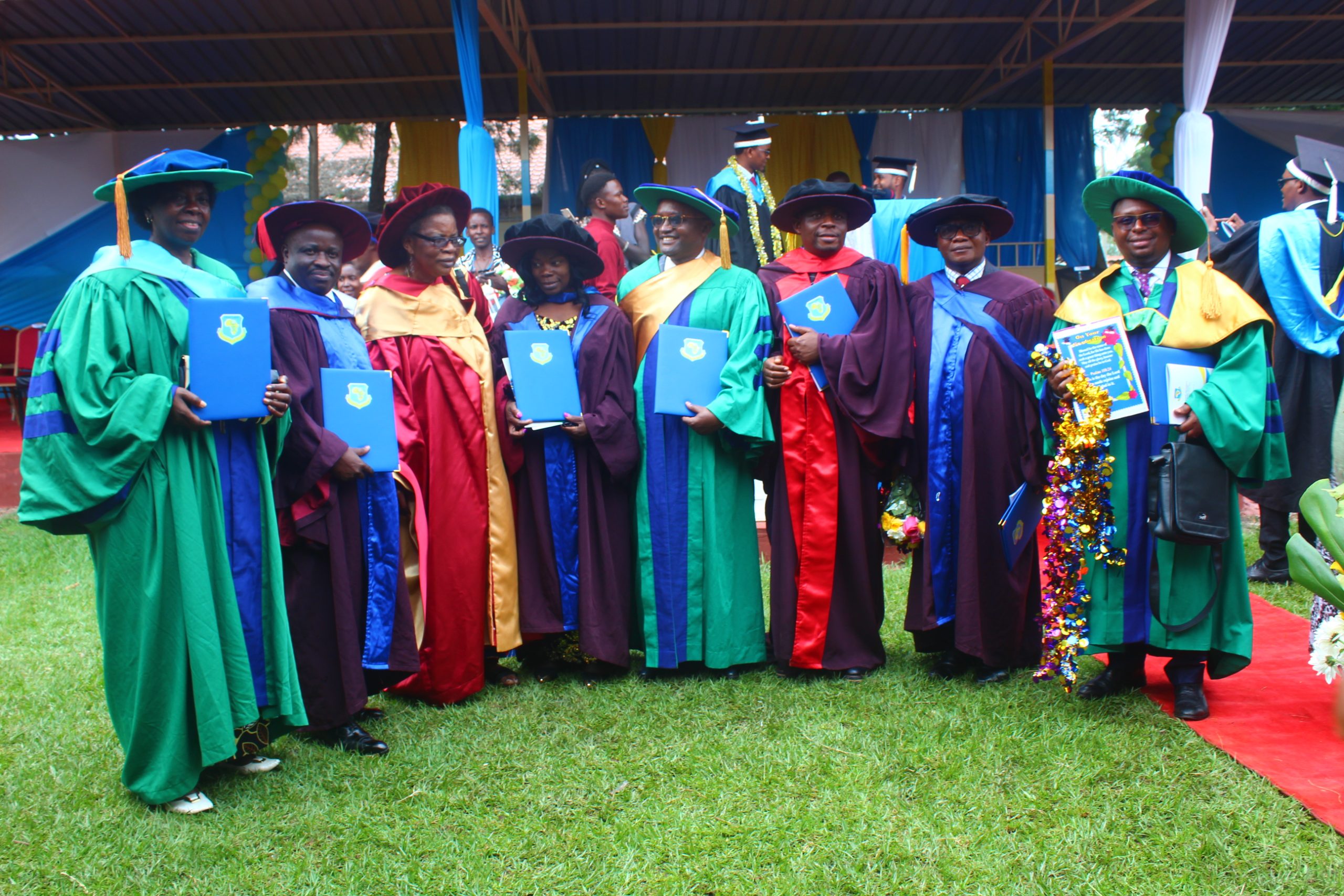 En partenariat avec Great Lakes University of Kisumu, GLUK en sigle, l’ULPGL vient de produire ses premiers Docteurs et Masters